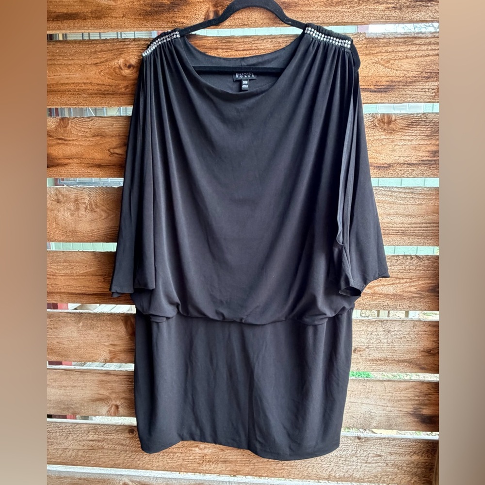 Enfocus woman black slit sleeve with shoulder rhinestone detail‎ size 20